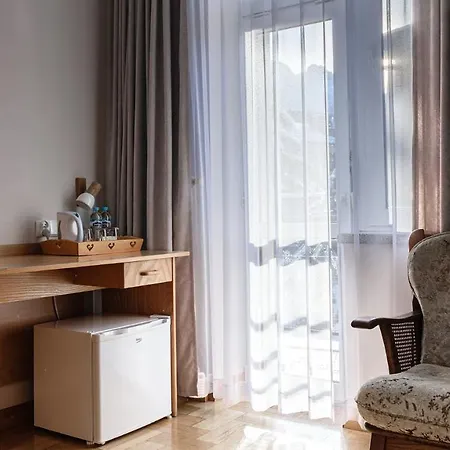 Ami Bed & Breakfast 3*