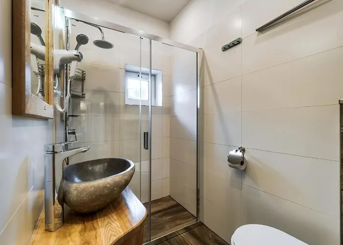 Ami Bed & Breakfast 3*